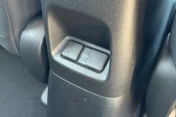 Honda Jazz e:HEV 1.5 i-MMD (122ps) Crosstar Advance eCVT 