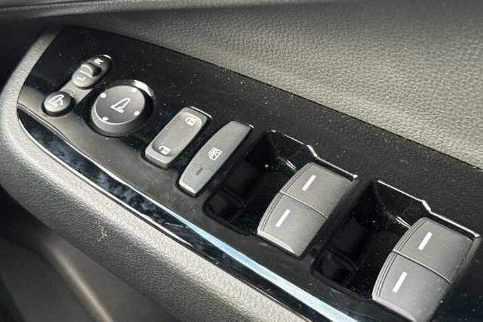 Honda HR-V Hybrid 1.5 eHEV Advance 5dr CVT 