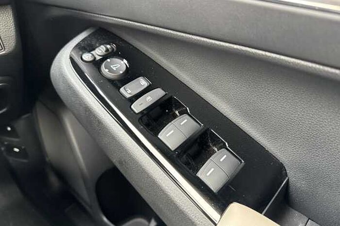 Honda HR-V Hybrid 1.5 eHEV Advance Style 5dr CVT 