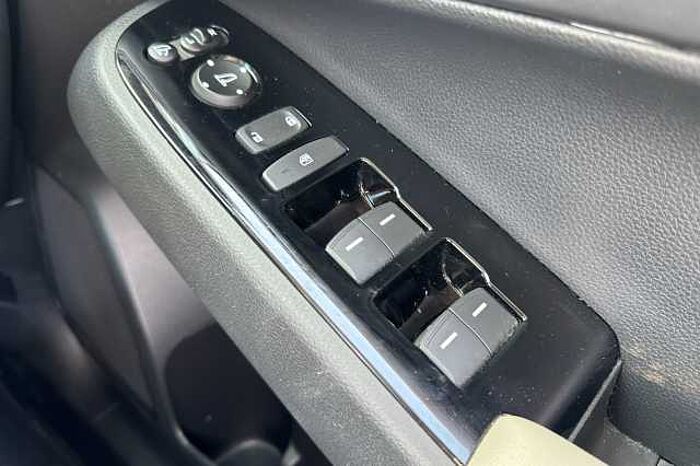 Honda HR-V Hybrid 1.5 eHEV Advance Style 5dr CVT 